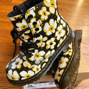 Dr Martens Kids boots